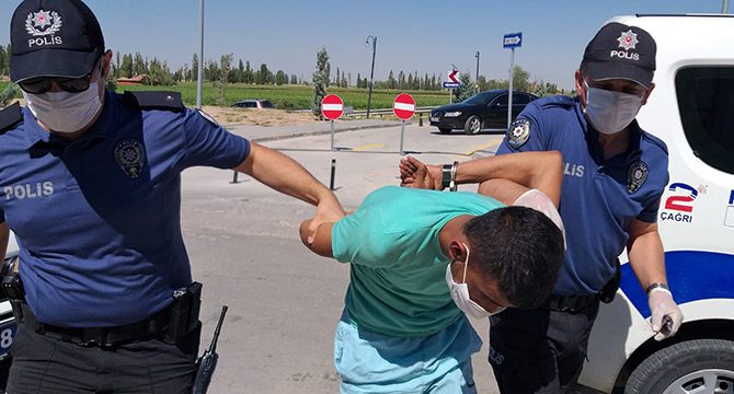 'Dur' ihtarına uymayan otomobildeki 4 kişi hırsızlık olayına karışmış