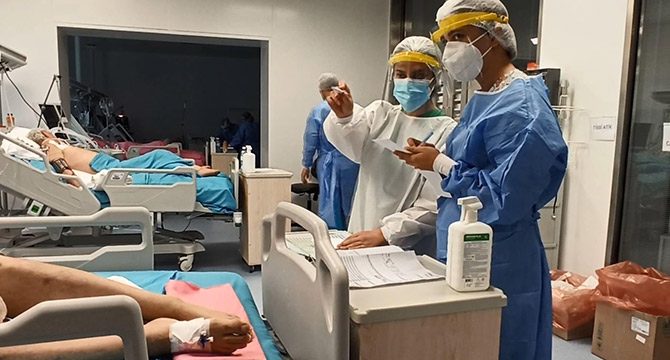 Azeri doktor: Türkiye'deki bilim kurulunun çalışmaları burada da uygulanıyor
