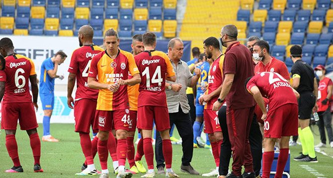 Galatasaray'da hasret 8 maça çıktı