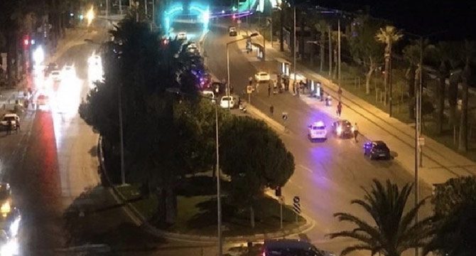 Eğlence merkezine pompalı tüfekle ateş açtı, müşteriler dövdü