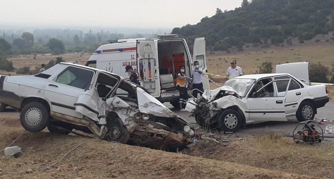 Adana'da trafik kazası: 1 ölü, 4 yaralı