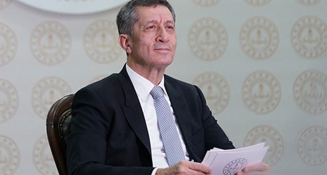 Bakan Selçuk: Okulların tam olarak açılması birinci senaryomuz