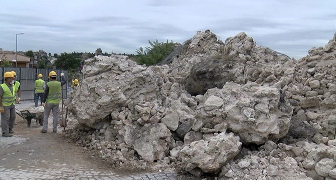 İstanbul surlarında korkutan tespit: 20 burç ağır hasar altında ve yıkım düzeyinde