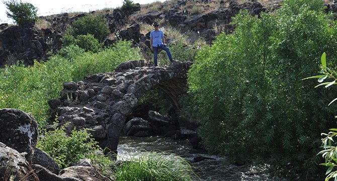 Tarihi Taşköprü restore edilmeyi bekliyor