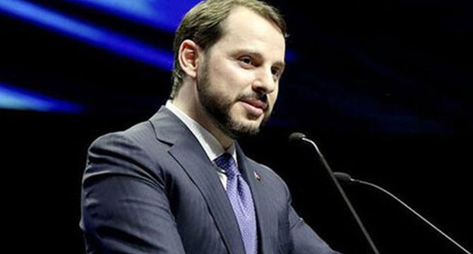 Bakan Albayrak: Toplanan her 100 TL verginin 85,2 TL'si toplumun refahı için kullanılıyor