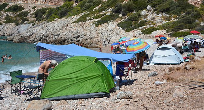 Datça'da kamp alanları dışında çadır kuranlara ağır para cezaları uygulanacak