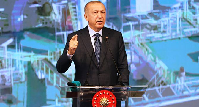 Cumhurbaşkanı Erdoğan, Teknoloji merkezinin açılışını robotla yaptı