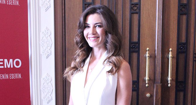 Mobilya firmasının yeni yüzü Gökçe Bahadır oldu