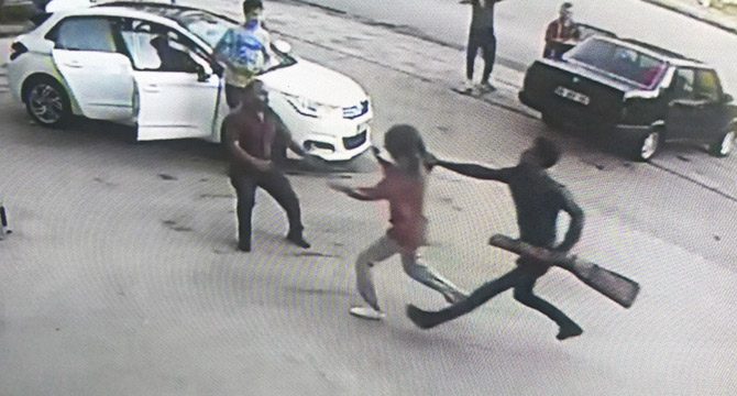 Boşanmak isteyen eşine kabusu yaşatan koca tutuklandı