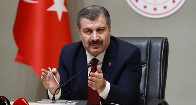 Bakan Koca: Covid-19 nedeniyle hastaneleri dolu ilimiz yok