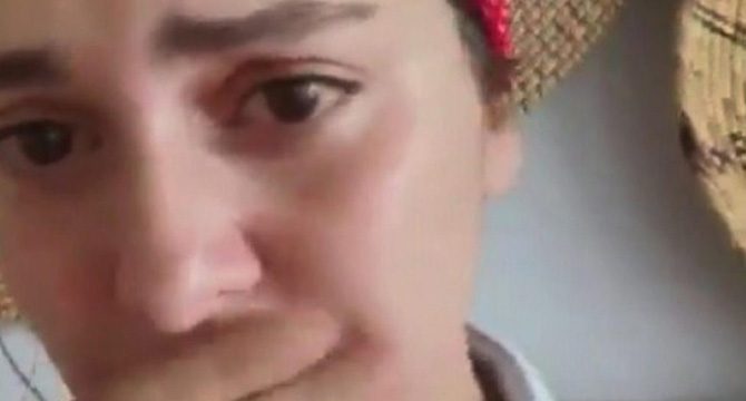 Bergüzar Korel gözyaşları içinde yardım istedi