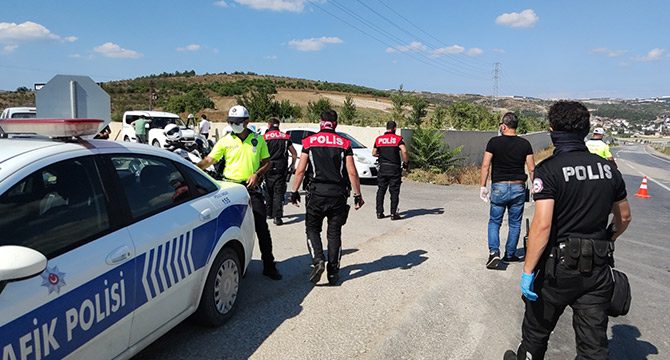 Bursa'da maske takmayan sürücü ile yolculara ceza