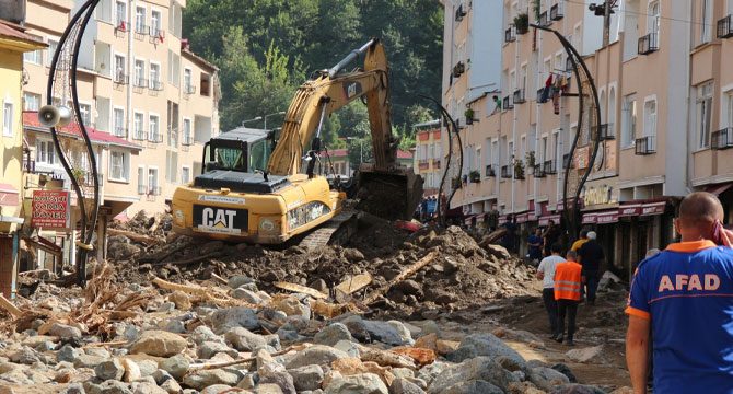 Meteoroloji'den Doğu Karadeniz için sel uyarısı