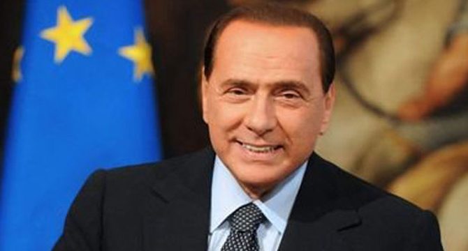 Eski İtalya Başbakanı Berlusconi koronavirüse yakalandı