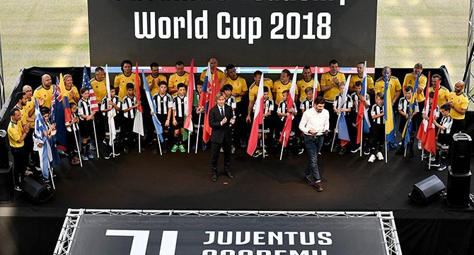 Juventus Akademi top başı yapıyor 