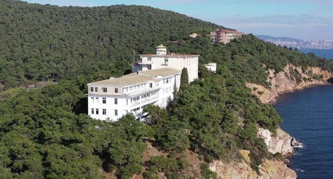 Hastane arazisi Diyanet'e verildi