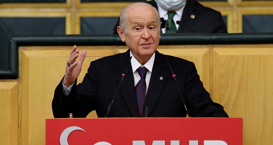 Bu siyasi şizofrenin başka işi yok mudur?