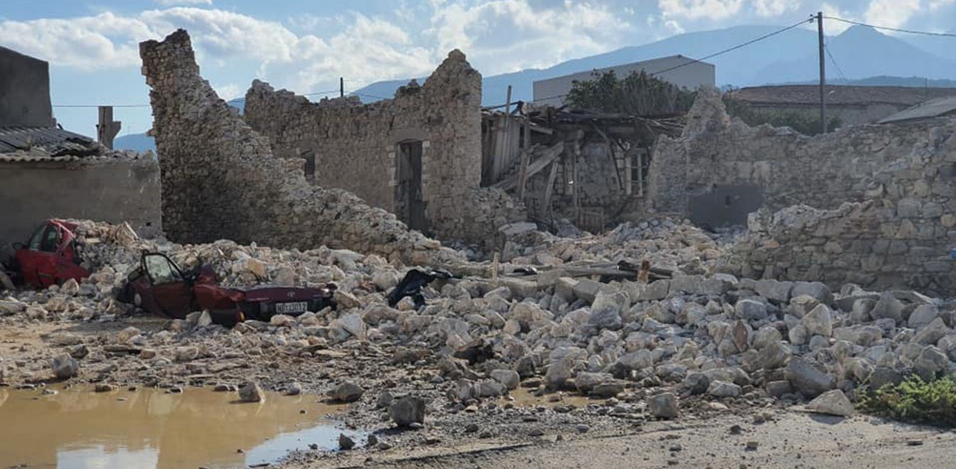 İzmir depremi Sisam Adası'nı da vurdu: 2 ölü, 19 yaralı