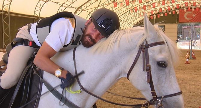 "Serebral palsi"li Alperen'in hedefi paralimpik olimpiyatlarda altın madalya