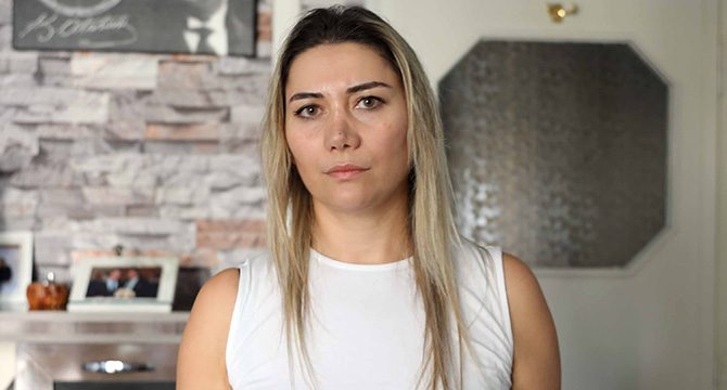 Balkondan düştüğü öne sürülen Sezay'ın ölümünü, adli tıp raporu aydınlatacak