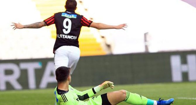Beşiktaş evinde mağlup!
