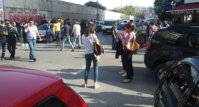 İzmir'de 6.6 büyüklüğünde deprem