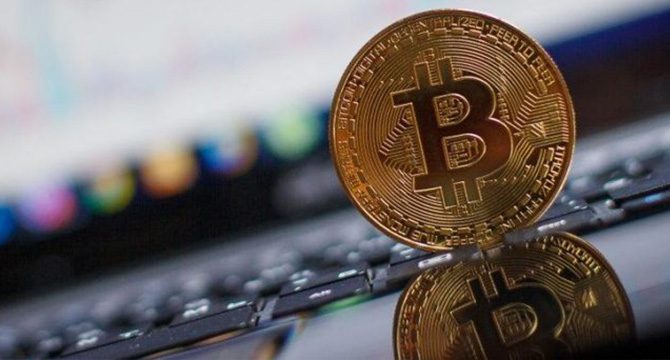 Bitcoin 2017'den sonra ilk kez 18,400 doları gördü