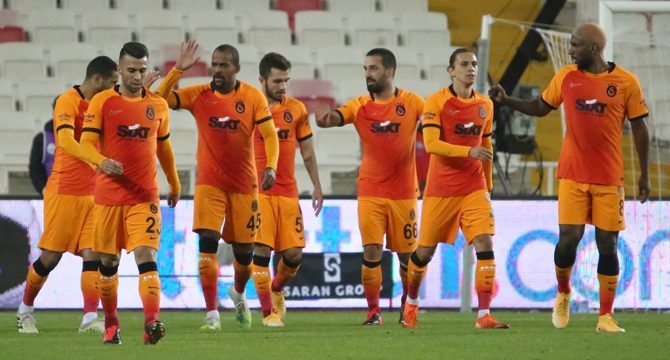 Cimbom'un ayak sesleri