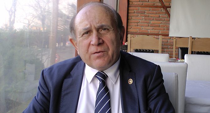 Burhan Kuzu vefat etti