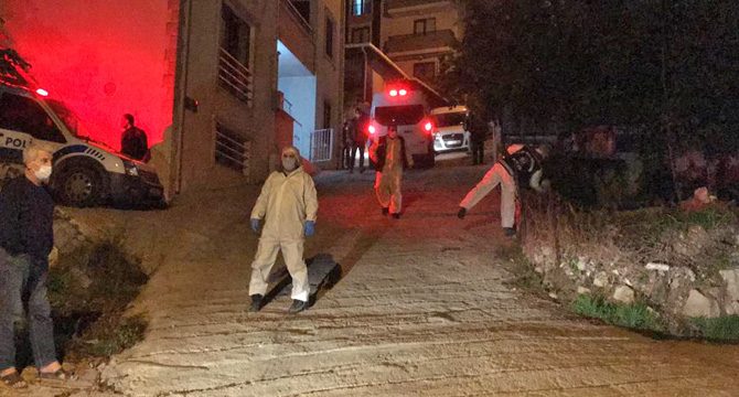 Dehşet saçtı! Eşini ve oğlunu öldürdükten sonra intihar etti