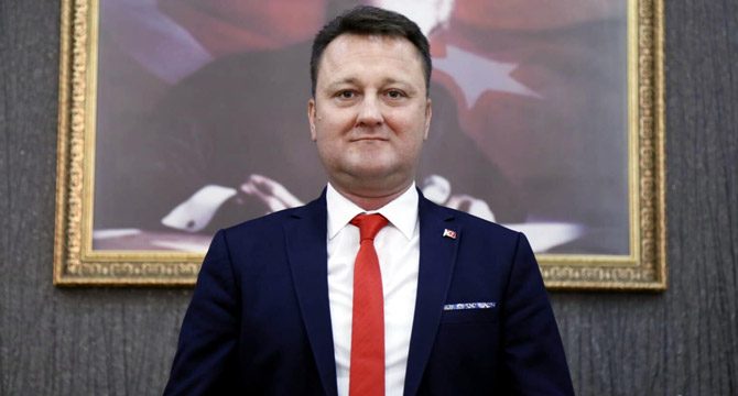 Menemen Belediye Başkanı gözaltına alındı