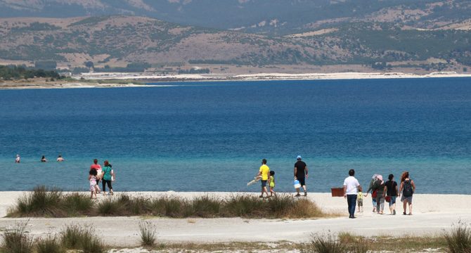 'Salda Gölü'ne Millet Bahçesi, doğal yapıya zarar vermez' raporuna itiraz
