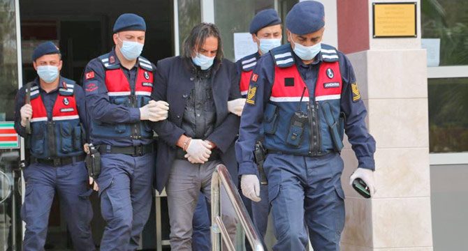 Eski eşi ve oğlunu öldüren sanık: Beni beş parasız bıraktı