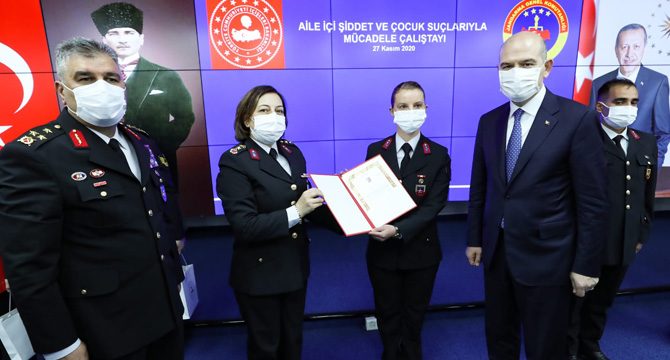 Bakan Soylu: Kadına yönelik şiddette hedefimiz 'sıfır'