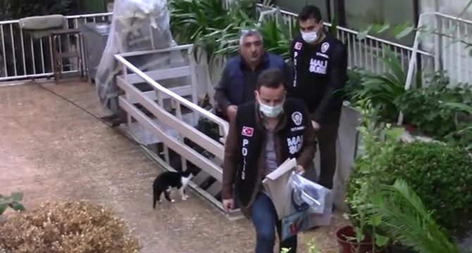 Alzheimer hastası kadın için sahte rapor düzenletip, 1 milyon 650 bin lira dolandırdılar
