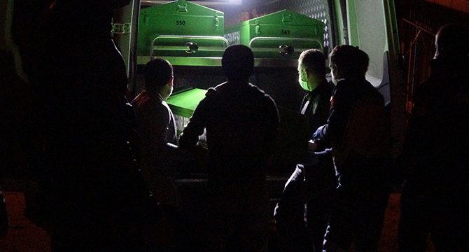 Eşini ve oğlunu öldürüp, intihar eden koca, 20 gün önce dayısına haber vermiş