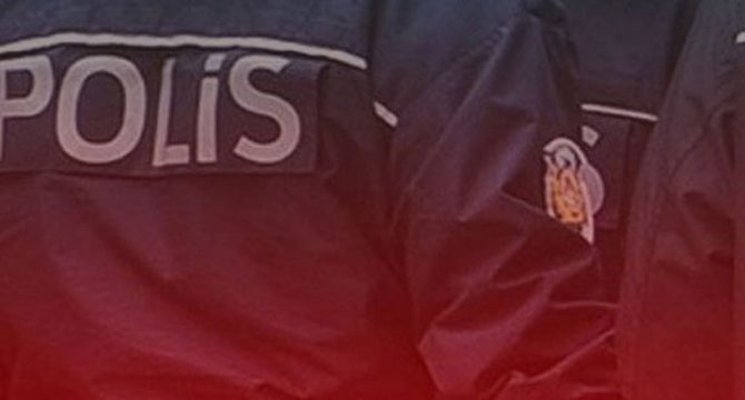 Boşandığı kadını boğazını keserek öldürdü