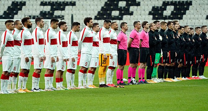 TFF: "A Milli Takım'da bulunan tüm kafileye korona virüs testi yapıldı"