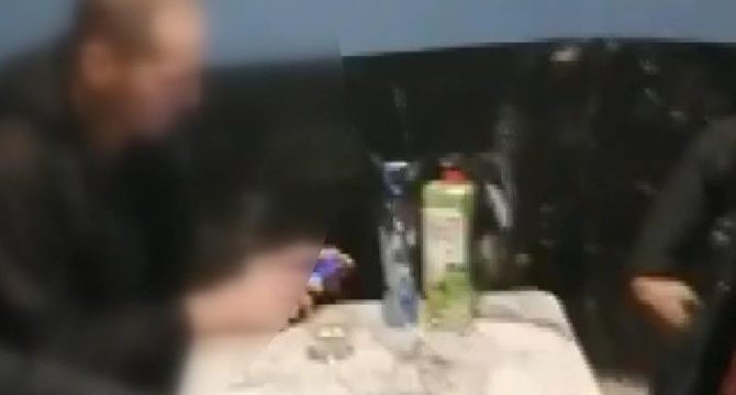 Esenyurt'ta marketin altından meyhane çıktı