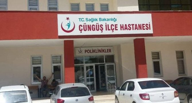 Diyarbakır'da filyasyon ekibine saldırı: 1'i başhekim 3 yaralı