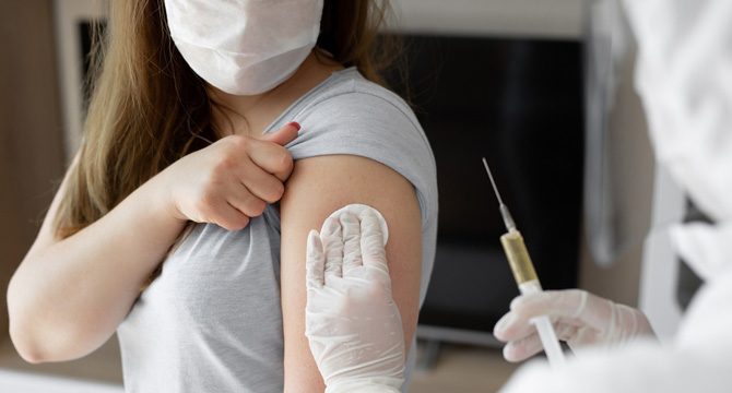 Prof. Dr. Ünal: Aşı tercih etme lüksüne sahip değiliz