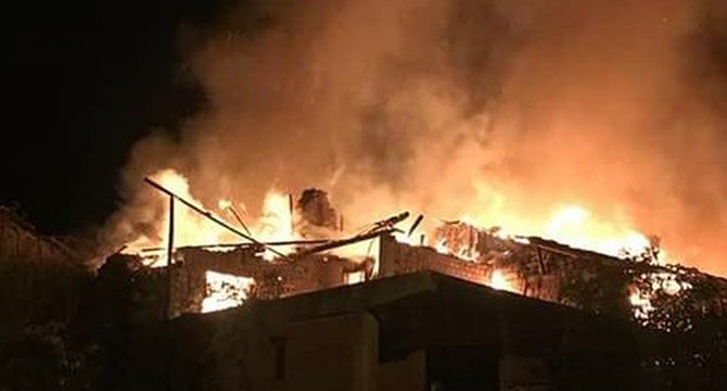Feci yangın: 5 ev zarar gördü, 1 kişi yaralandı, 1 kişi aranıyor