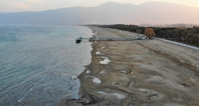 Türkiye'nin beşinci büyük gölünde korkutan kuraklık