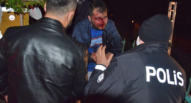 Alkollü sürücü dereye düştü: Gelen ekiplere küfür etti!