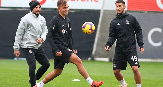 Rıdvan Yılmaz 2025'e kadar Beşiktaş'ta
