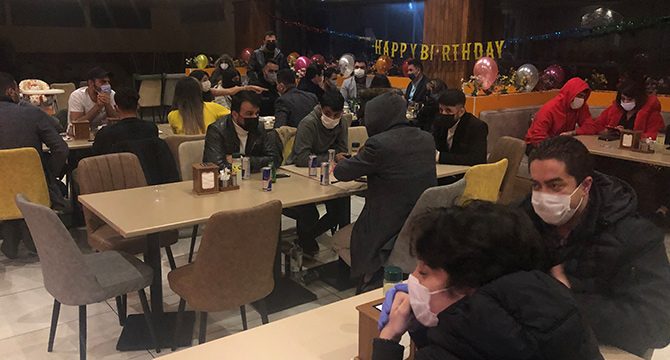 Esenyurt’ta polisten kaçak doğum günü partisine şok baskın
