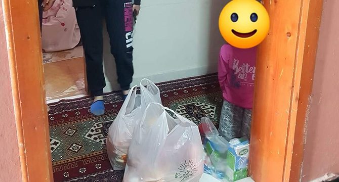 Filyasyon ekibine 'evimizde meyve yok' diyen çocuk duygulandırdı