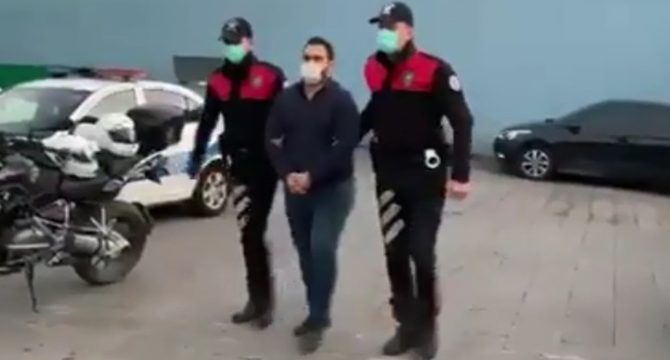 FETÖ'den aranan eski komiser yardımcısı sahte sürücü belgesiyle yakalandı