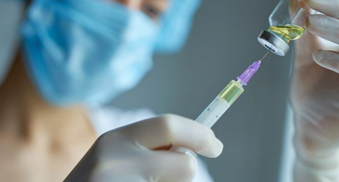 Pfizer ve BioNTech, koronavirüs aşısının onayı için EMA'ya başvurdu
