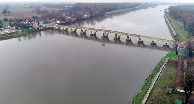 Edirne'de nehirlerin debileri artıyor! Sarı alarm verildi